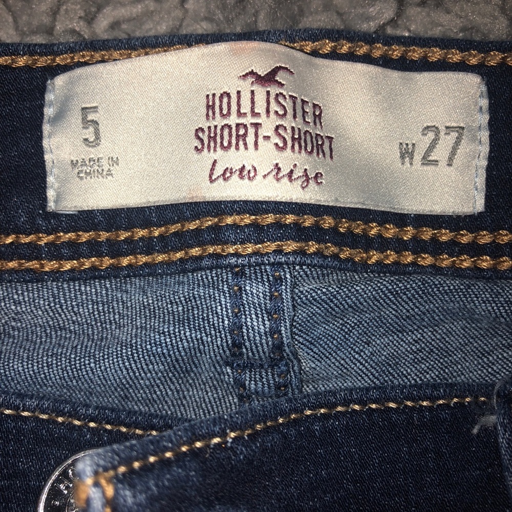 HOLLISTER LOW RISE SHORTS - Picture 2 of 2